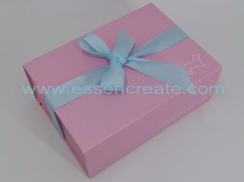 αναδιπλούμενο ροζ κουτί δώρου